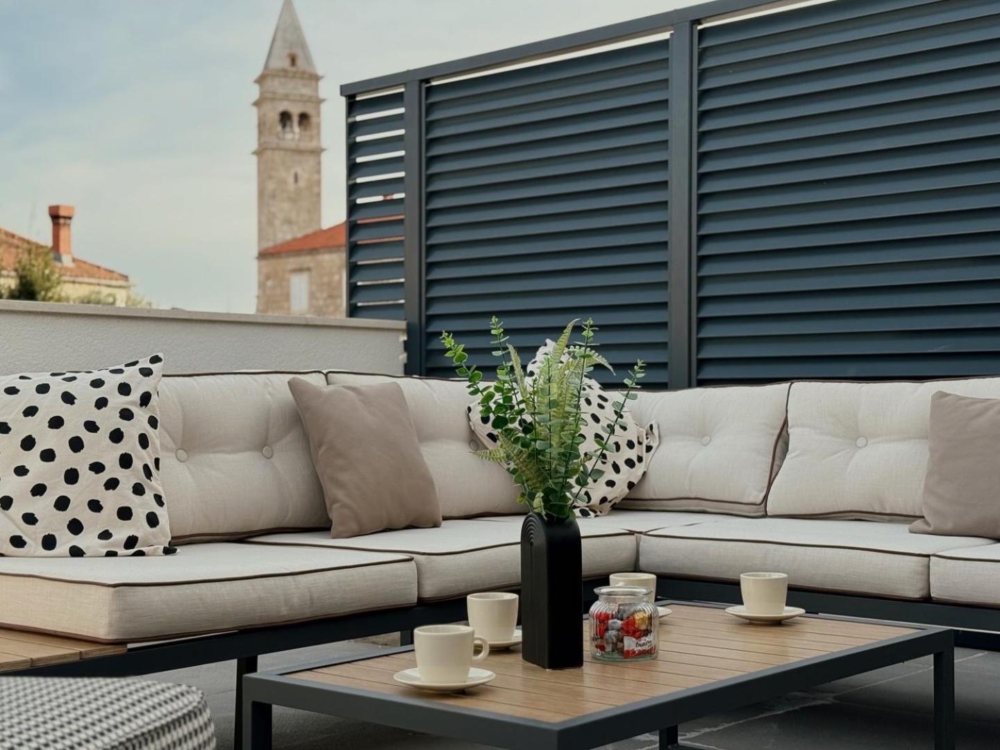Dawn & Dusk - Modern Two Bedroom Apartment With Mountain Views Чилипи Экстерьер фото